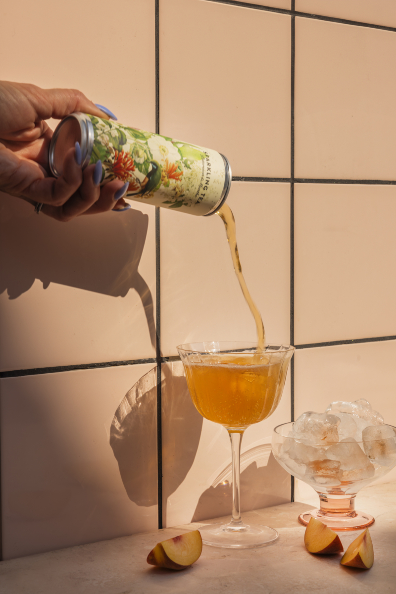 Elegant non-alcoholic sparkling tea in a glass.